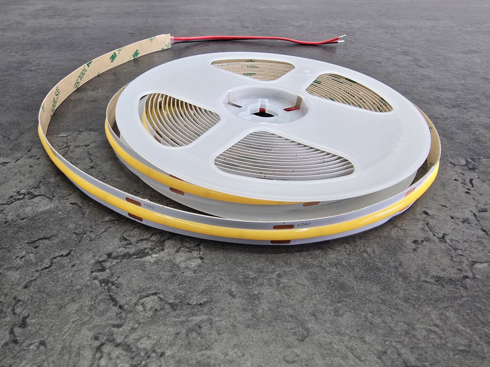 20250902_151559 High Power COB LED Strip – 528LEDS p/m, 24V, 10mm PCB, IP20 - Image 1
