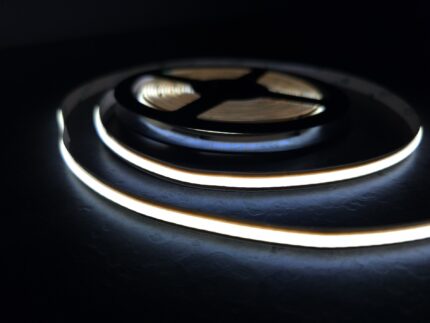 Free Cut COB LED Strip – 9W/m, 24V, 8mm PCB, IP20